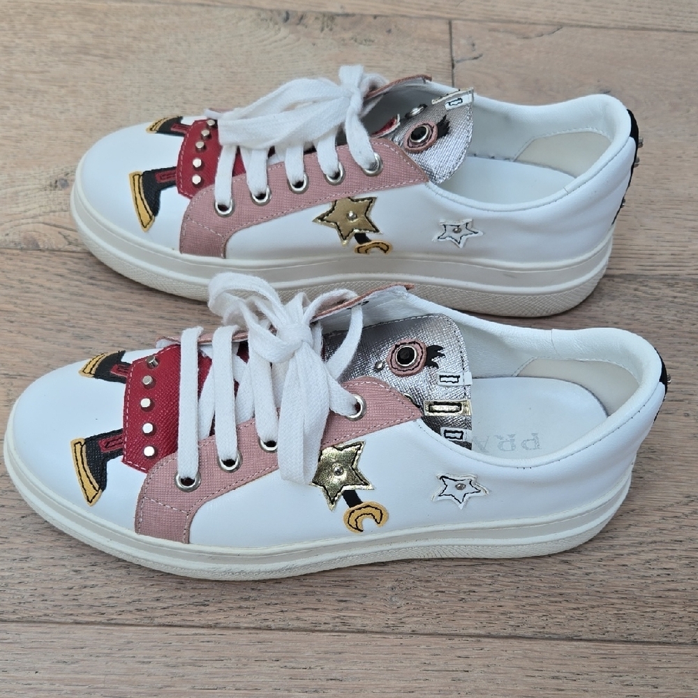 Trendy White and Pink Women's Sneakers - Picture 2 of 5